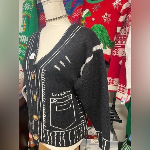 (NWOT) 3D Cartoon Sweater cardigan - Black - One size - Picture 2 of 4